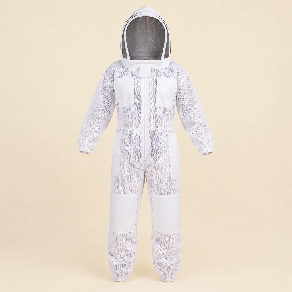 White ventilated full beekeeping suit with fencing veil